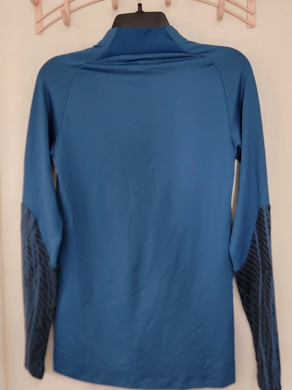 Nike Men’s Dri-FIT Slim Fit Top — Blue